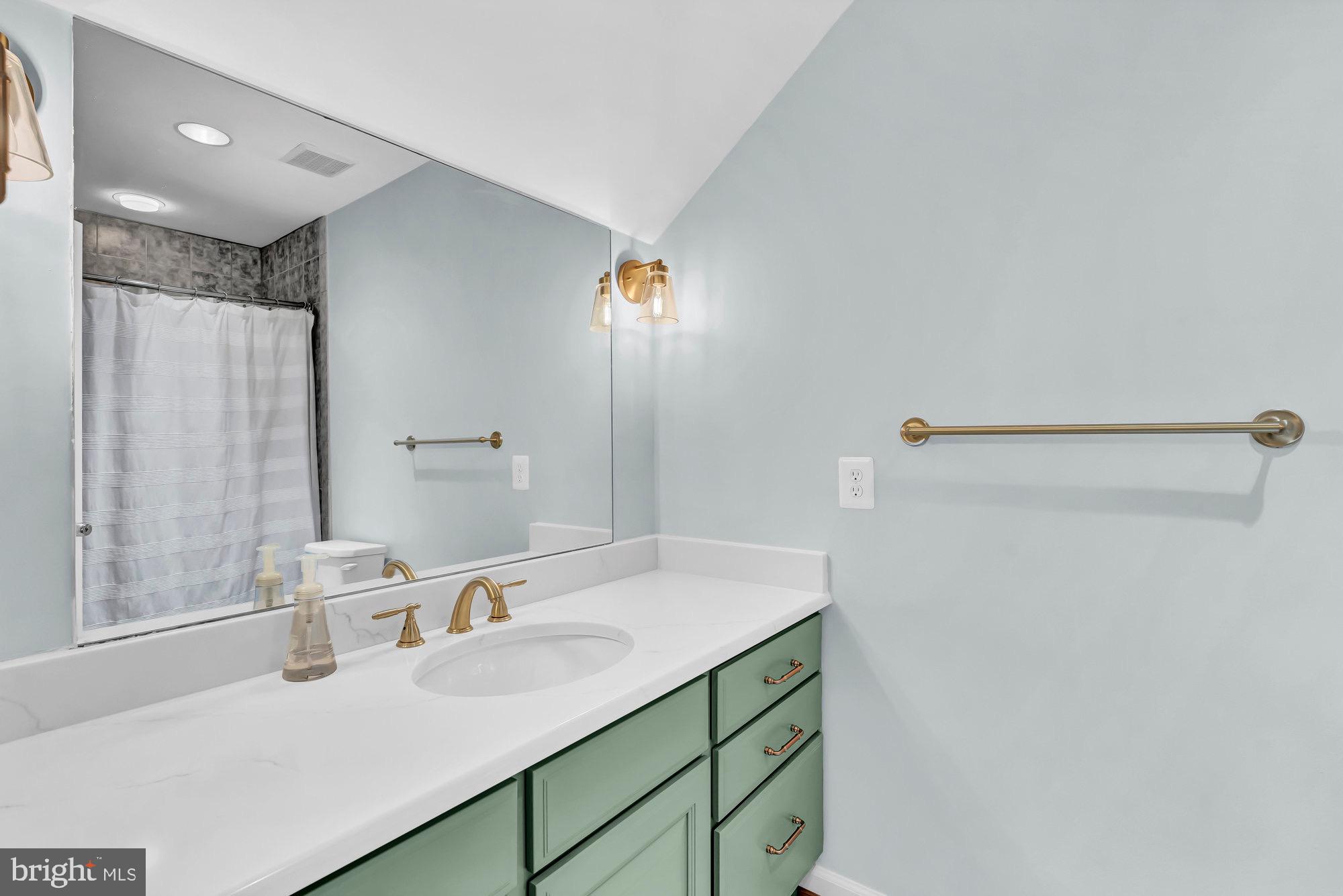 10301 Vale Road Vienna, VA 22181 - Photo 42 of 63 Gallery Image 42