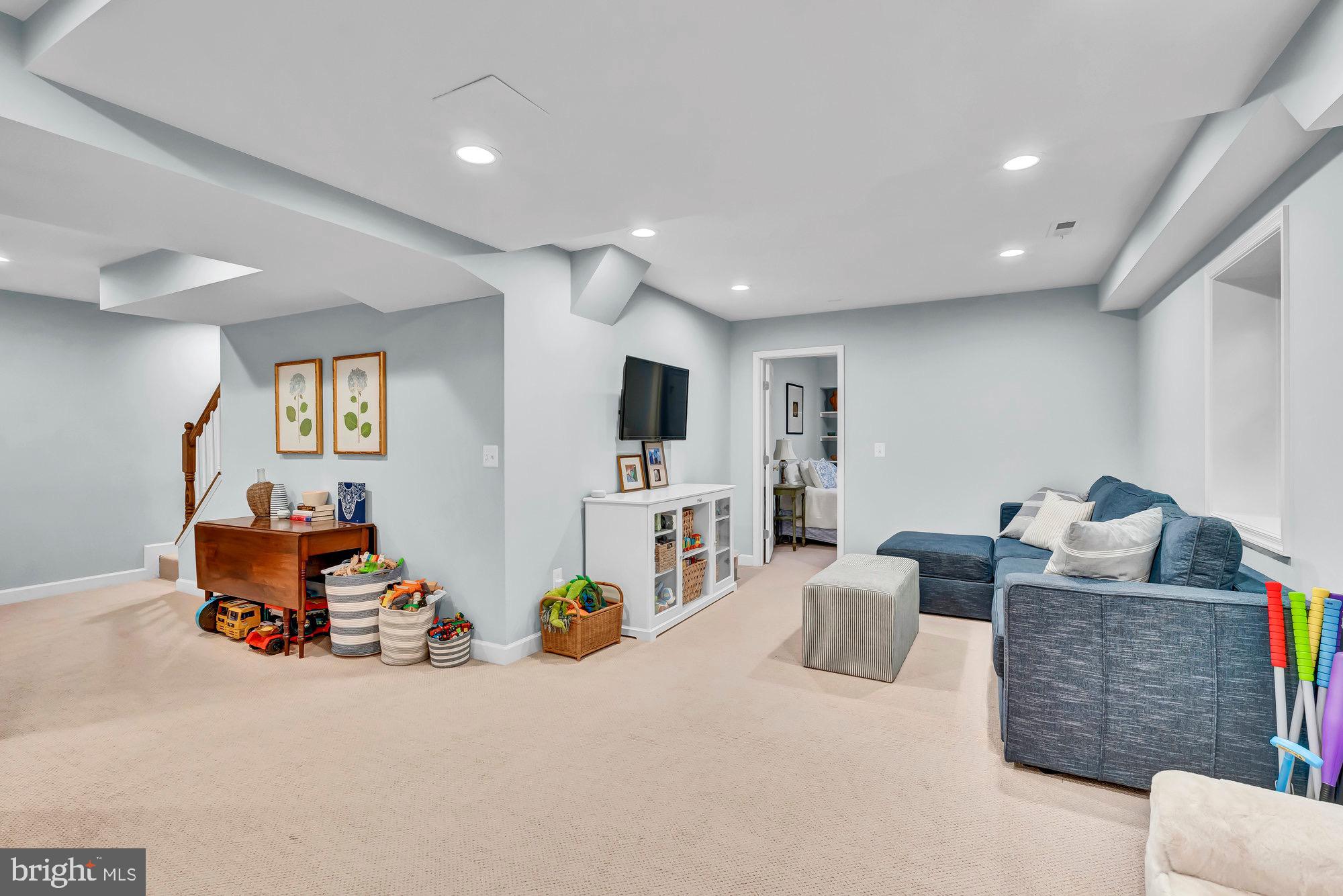10301 Vale Road Vienna, VA 22181 - Photo 43 of 63 Gallery Image 43
