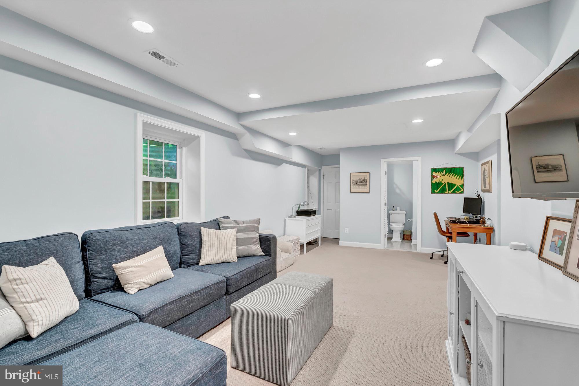 10301 Vale Road Vienna, VA 22181 - Photo 44 of 63 Gallery Image 44