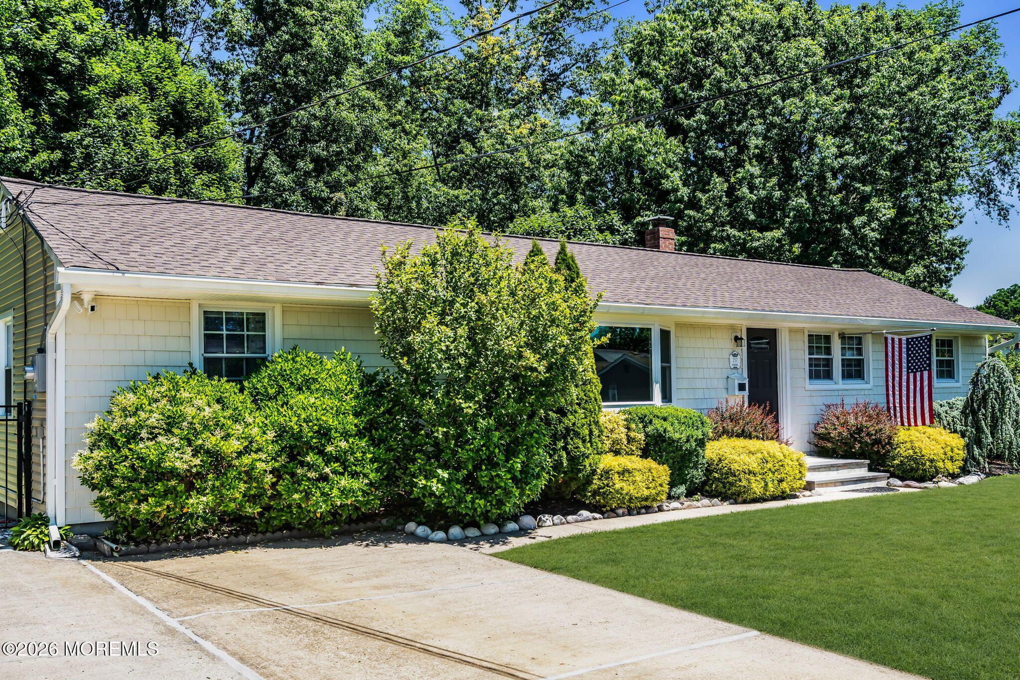 257 Harding Boulevard Matawan, NJ 07747 - Photo 3 of 42 3-web-or-mls-DSC08160-1b
