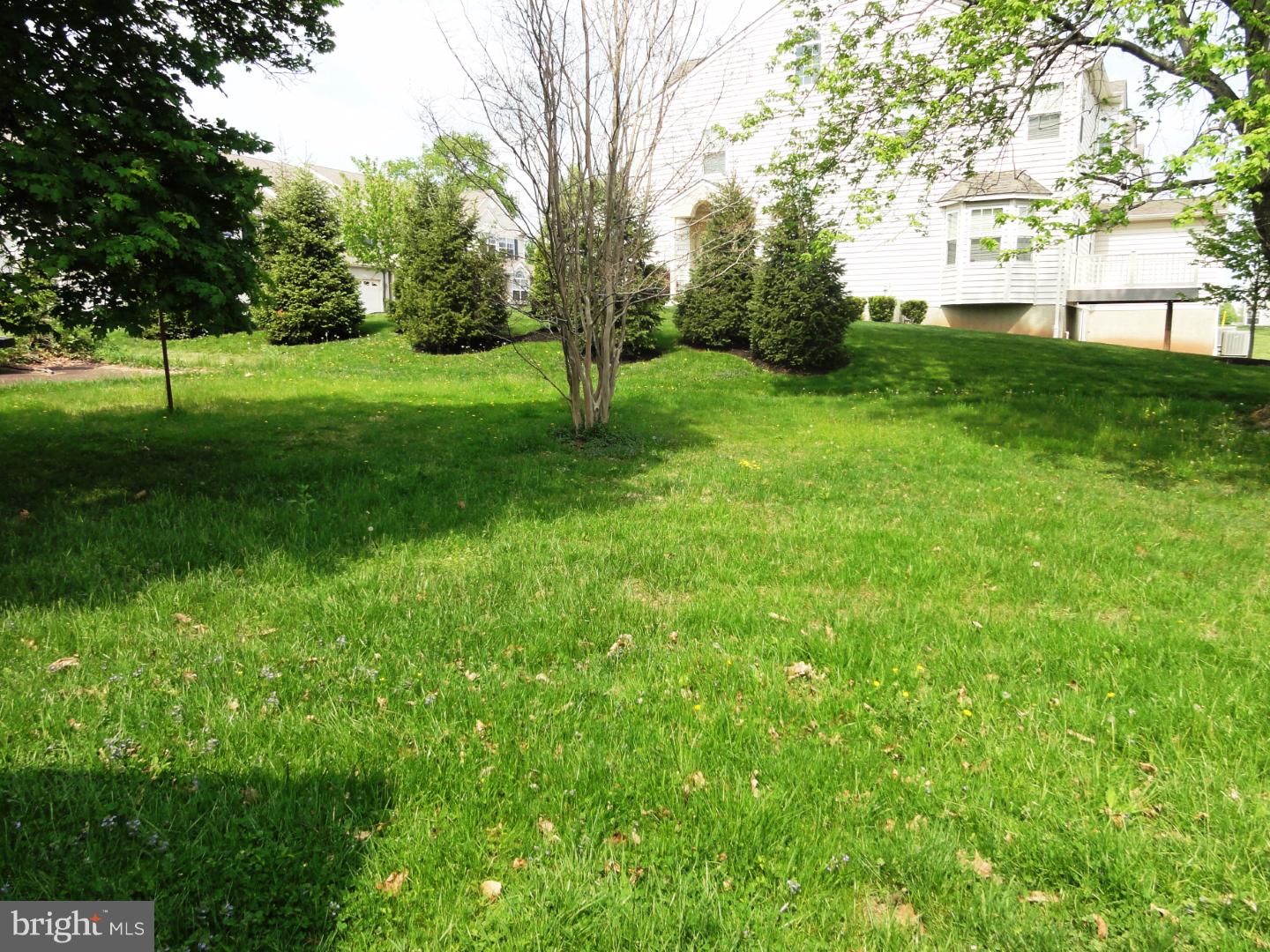 2027 Mill Road Norristown, PA 19403 - Photo 14 of 15 Exterior Back