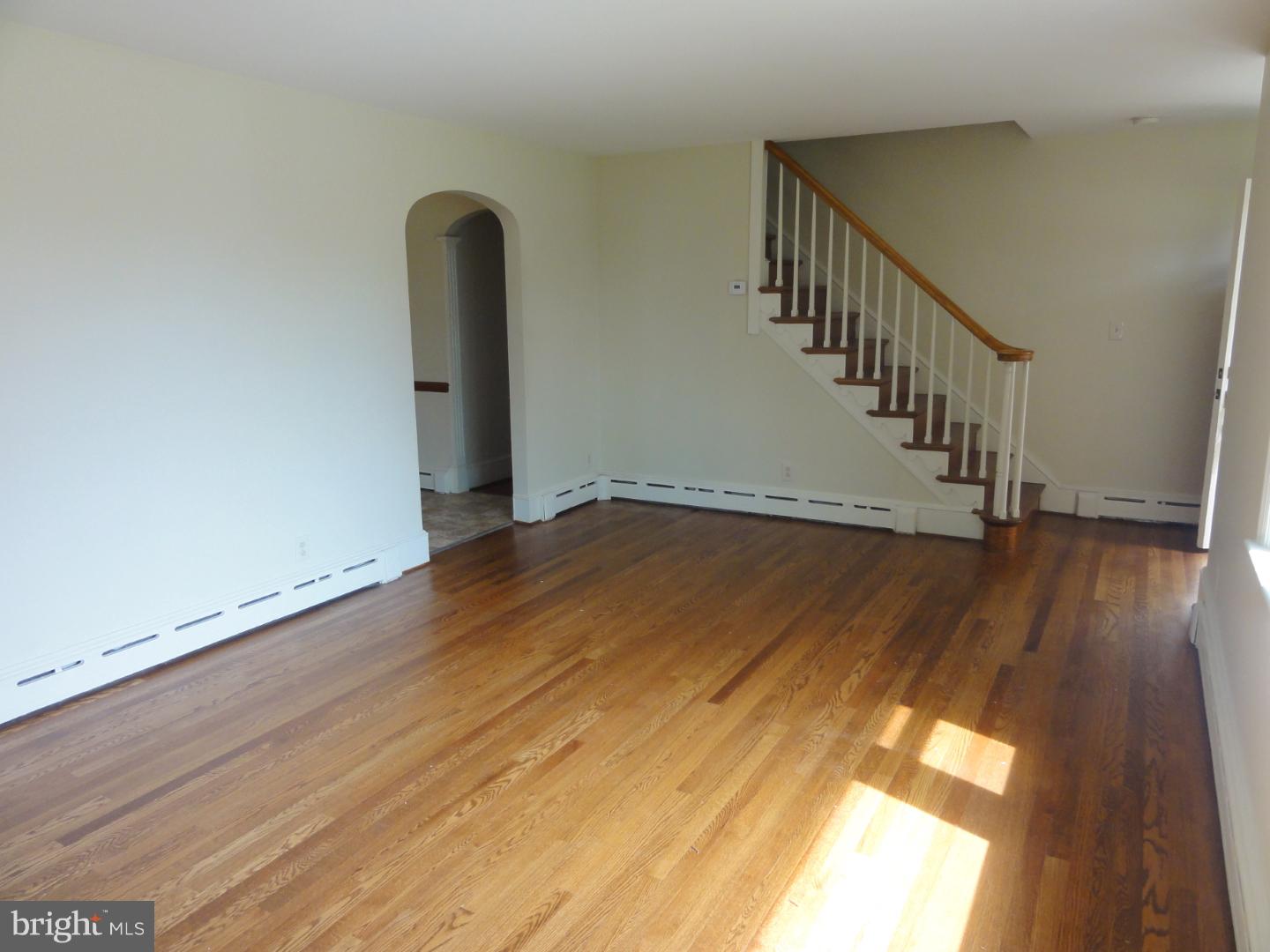 2027 Mill Road Norristown, PA 19403 - Photo 5 of 15 Living Room