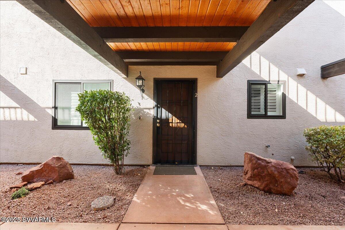 65 Verde Valley School Road, Unit F2 Sedona, AZ 86351 - Photo 31 of 34 01-Entryway