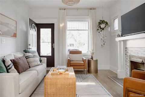 $759,900 | 863 South Pearl Street, Denver, CO 80209