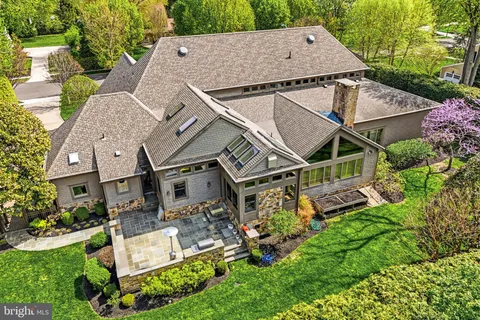 $2,300,000 | 728 Mill Street, Moorestown, NJ 08057