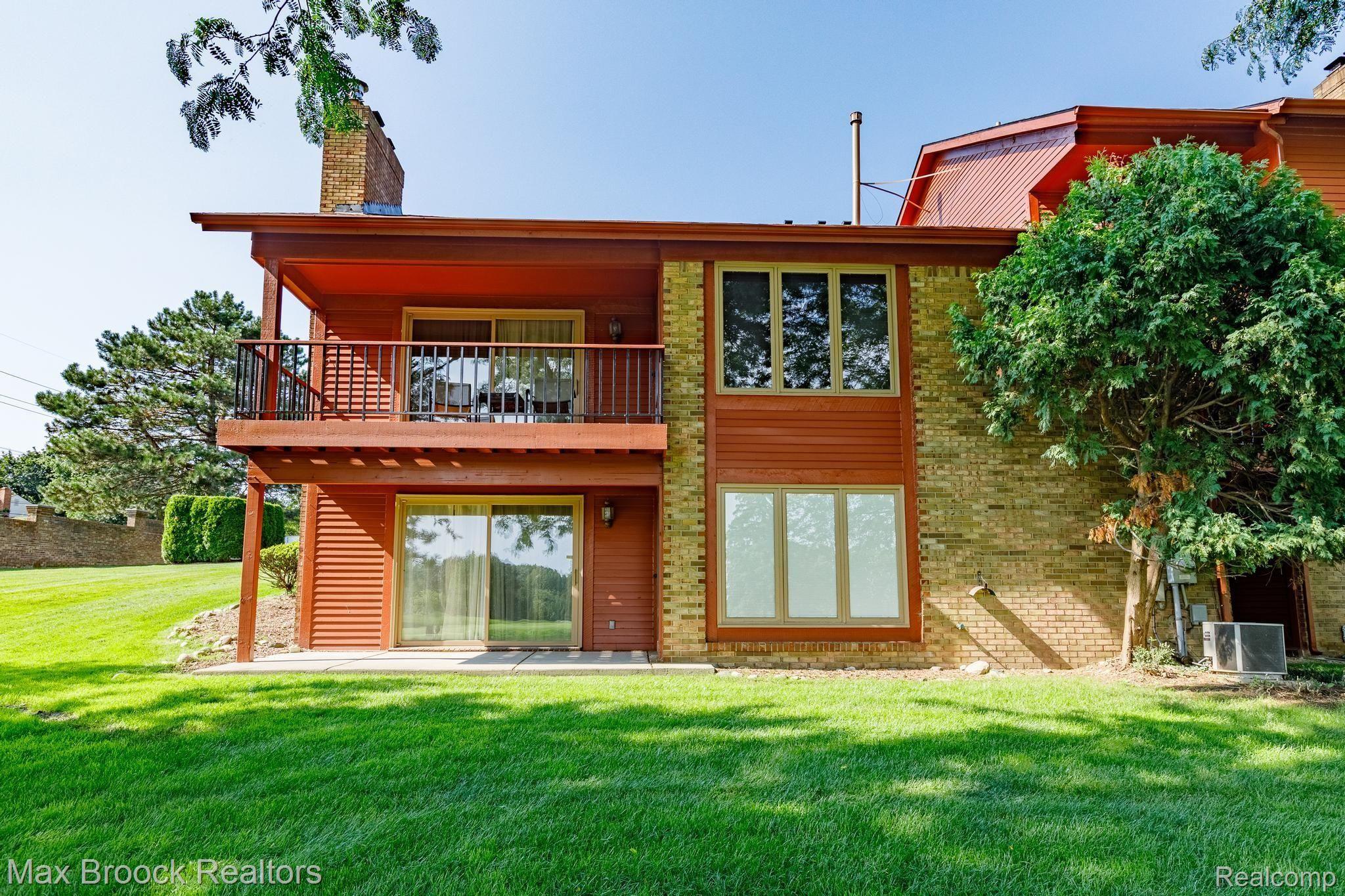 856 GreenView Court Rochester, MI 48307 - Photo 33 of 35 856 Green View Ct-34.jpg