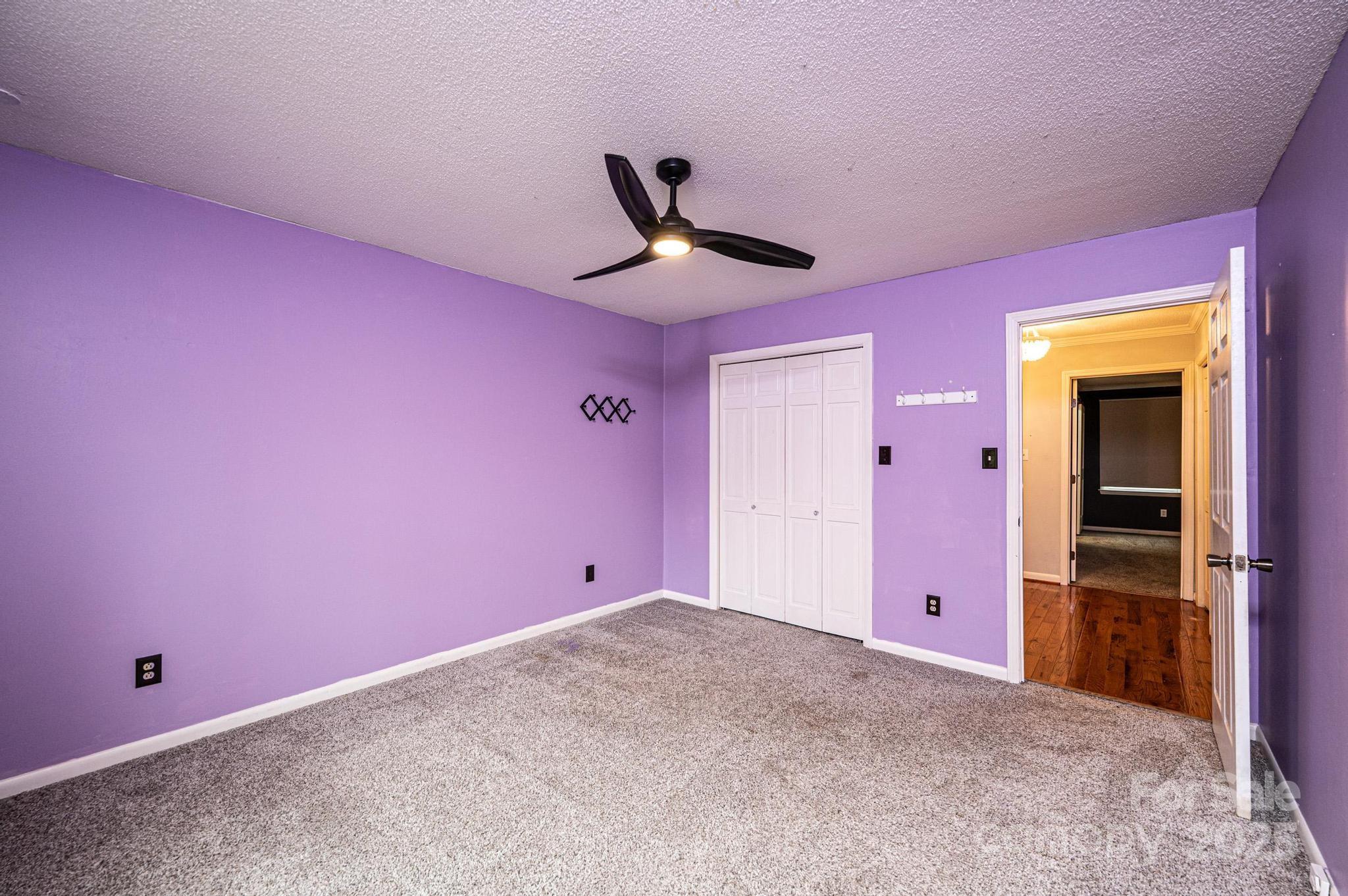 710 4th Avenue Northeast Conover, NC 28613 - Photo 14 of 33 a very nice looking room