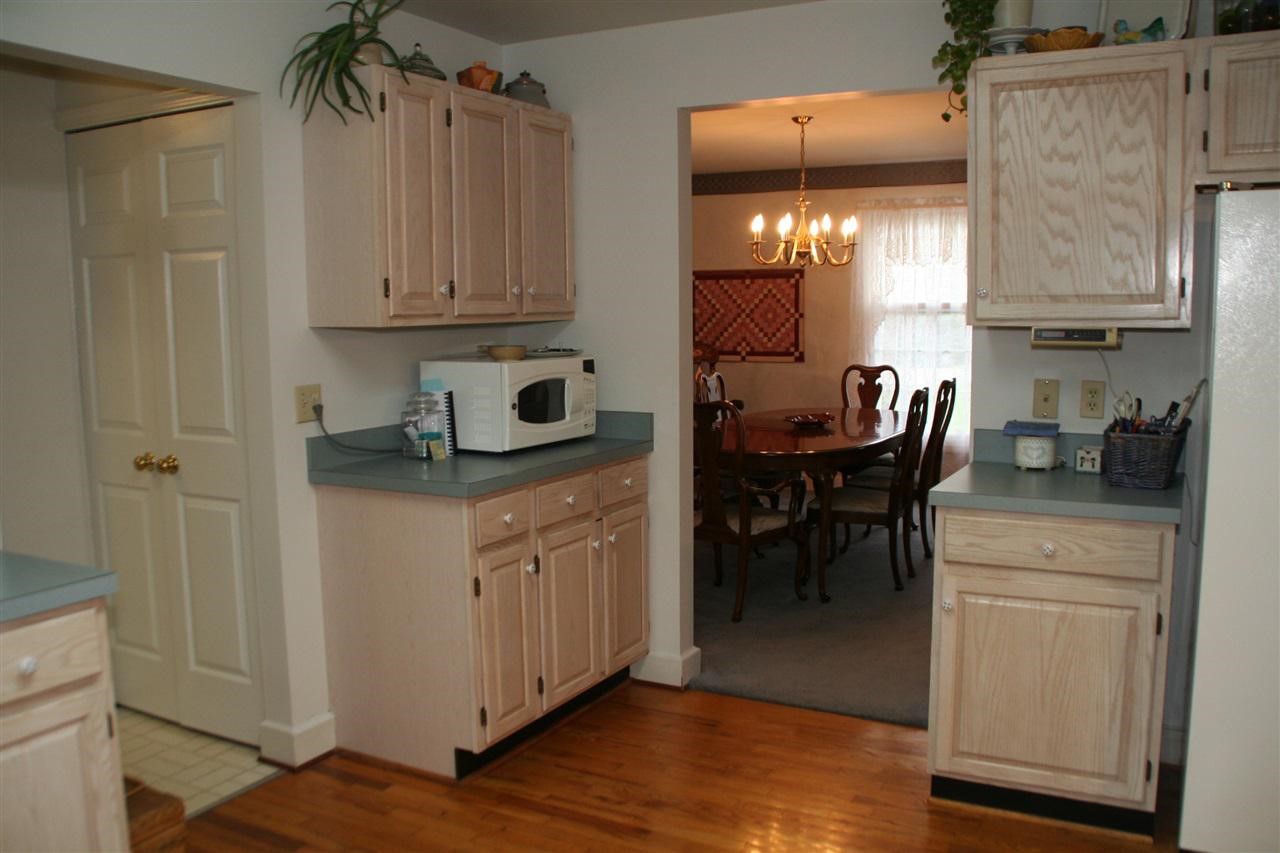 1151 Heatherwoode Road Flint, MI 48532 - Photo 20 of 39 21520639-19.JPG