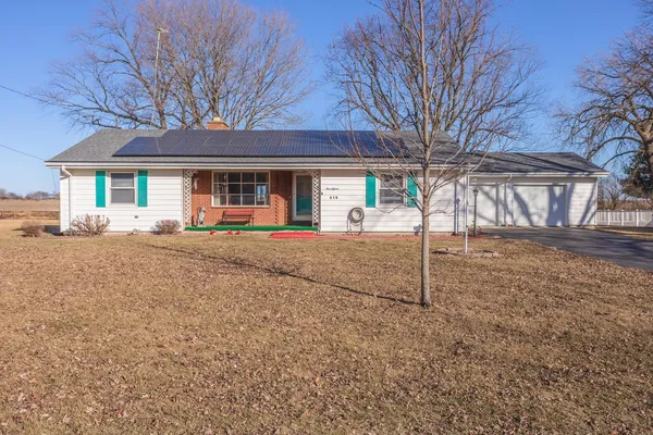 $145,000 | 315 South Maple Street, Piper City, IL 60959