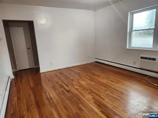 $1,995 | 68 West Main Street, Bogota, NJ 07603