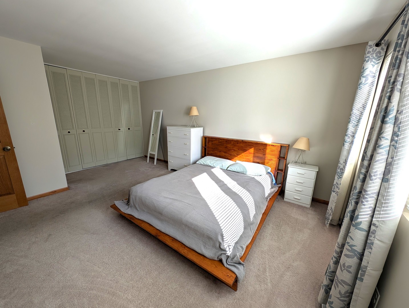 27 Winrock Road Montgomery, IL 60538 - Photo 7 of 19 a bedroom with a bed and a window