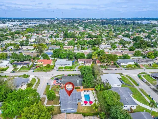 $1,149,000 | 17621 Northeast 7th Avenue, Miami, FL 33162