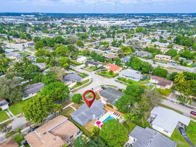 $1,149,000 | 17621 Northeast 7th Avenue, Miami, FL 33162