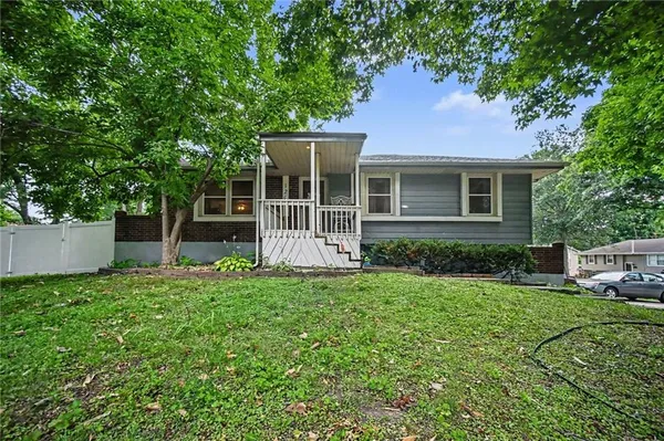 $210,000 | 120 Baker Street, Buckner, MO 64016