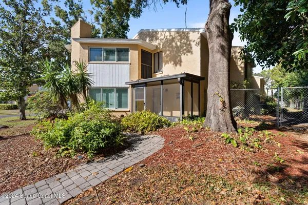 $214,000 | 654 Cedar Side Circle Northeast, Palm Bay, FL 32905