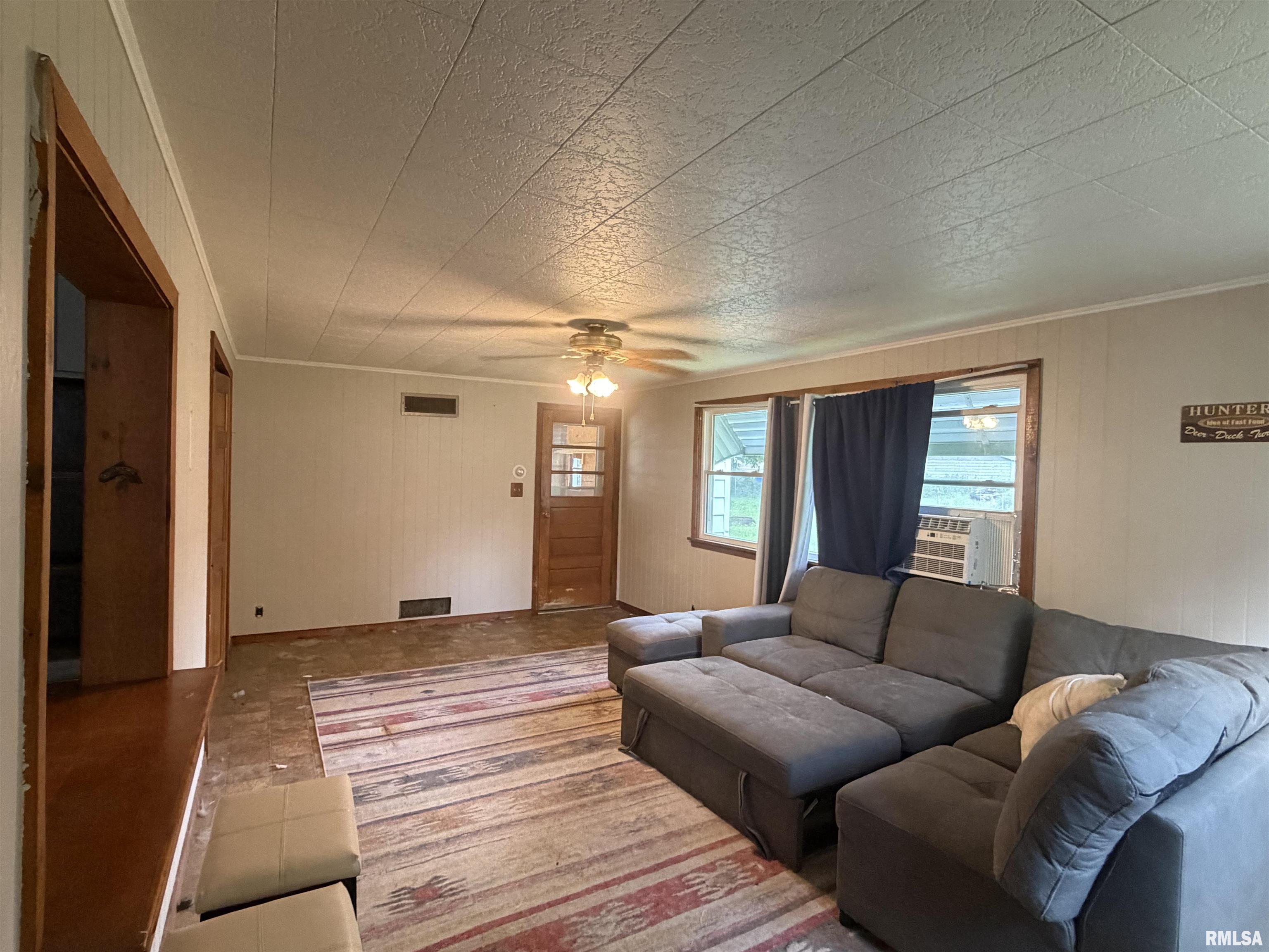 449 West Fort Street Farmington, IL 61531 - Photo 6 of 26