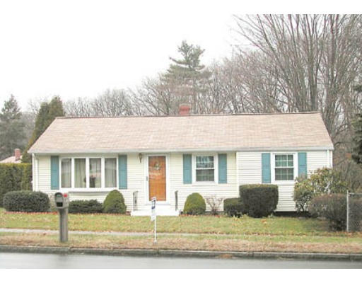 658 Parker Street Springfield, MA 01129 - Photo 1 of 6 Gallery Image 1