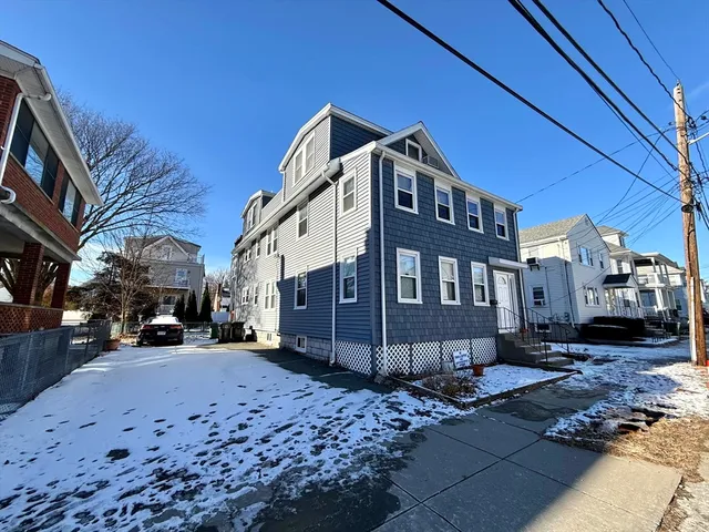 $2,400 | 12 Keenan Street, Unit 2, Watertown, MA 02472