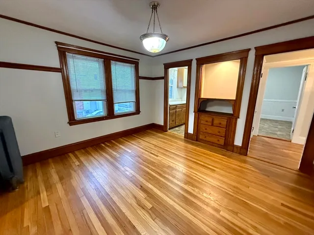 $2,400 | 12 Keenan Street, Unit 2, Watertown, MA 02472