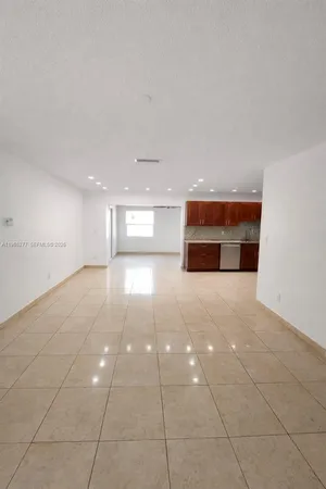 $4,500 | 1220 Southwest 78th Avenue, Miami, FL 33144