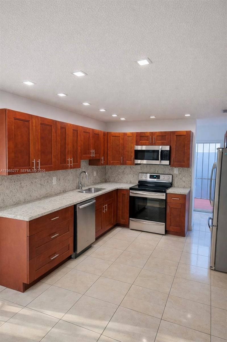 1220 Southwest 78th Avenue Miami, FL 33144 - Photo 3 of 16