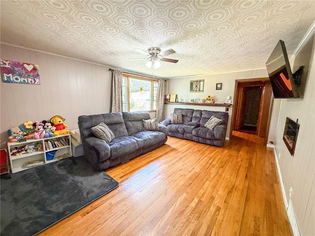 399 Bullcreek Road Butler, PA 16002 - Photo 6 of 50