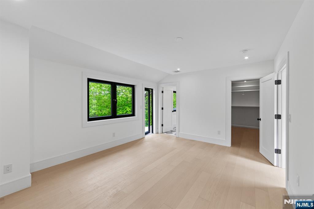 809 Shore Drive Butler, NJ 07405 - Photo 26 of 34