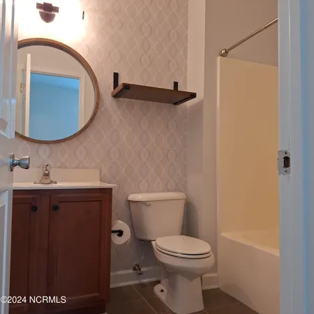 $2,300 | 1607 Shoreline Place, Wilmington, NC 28403