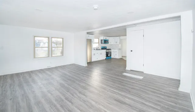 $204,900 | 814 South Main Street, Kendallville, IN 46755