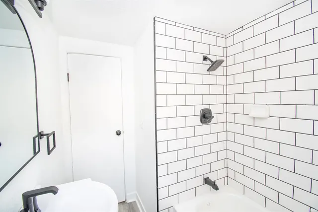 $204,900 | 814 South Main Street, Kendallville, IN 46755