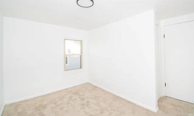 $204,900 | 814 South Main Street, Kendallville, IN 46755