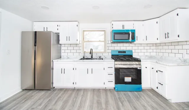 $204,900 | 814 South Main Street, Kendallville, IN 46755