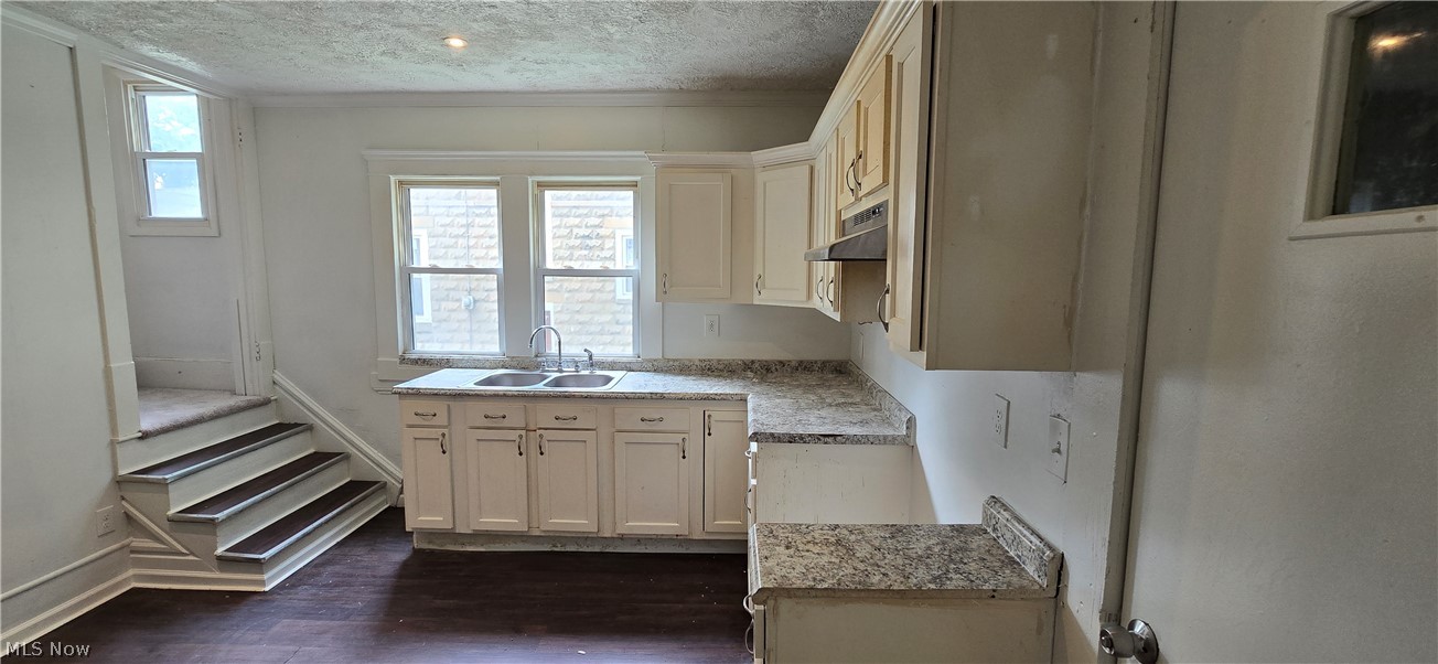 700 Carpenter Street Akron, OH 44310 - Photo 16 of 50