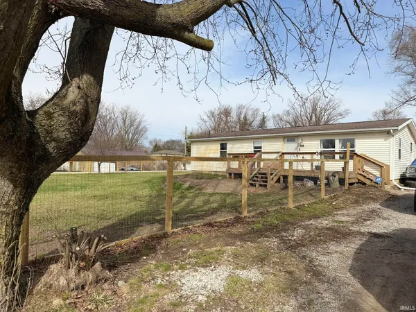 $190,000 | 106 EMS B6 Lane, Leesburg, IN 46538