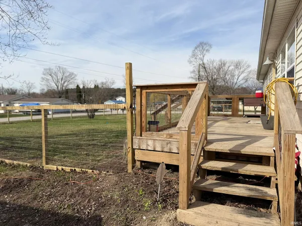 $190,000 | 106 EMS B6 Lane, Leesburg, IN 46538