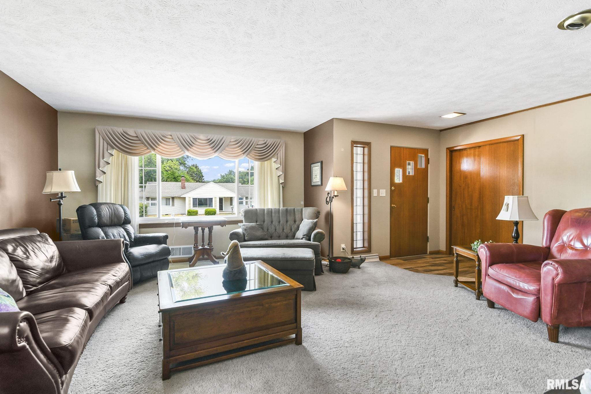 1828 Reed Avenue Springfield, IL 62704 - Photo 5 of 30 Gallery Image 5