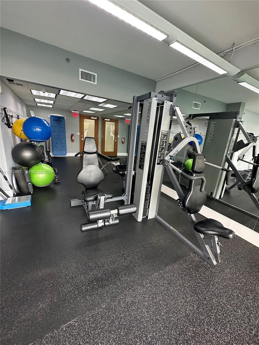 200 Southeast 15th Road, Unit 15H Miami, FL 33129 - Photo 34 of 37