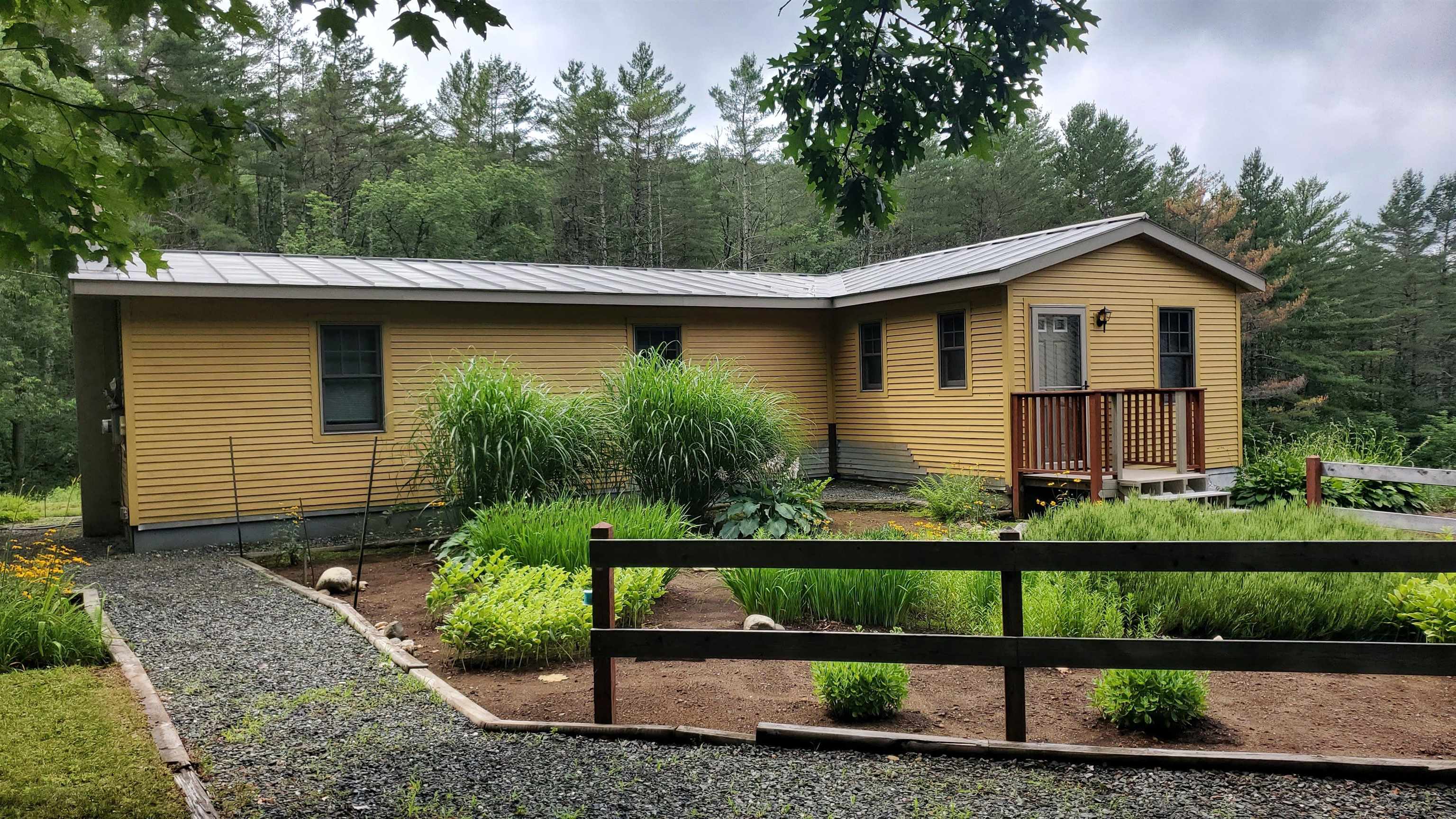 112 Chapel Hill Road Norwich, VT 05055 - Photo 2 of 32