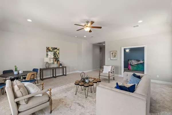 $5,500 | 18323 Powder Mill, San Antonio, TX 78257