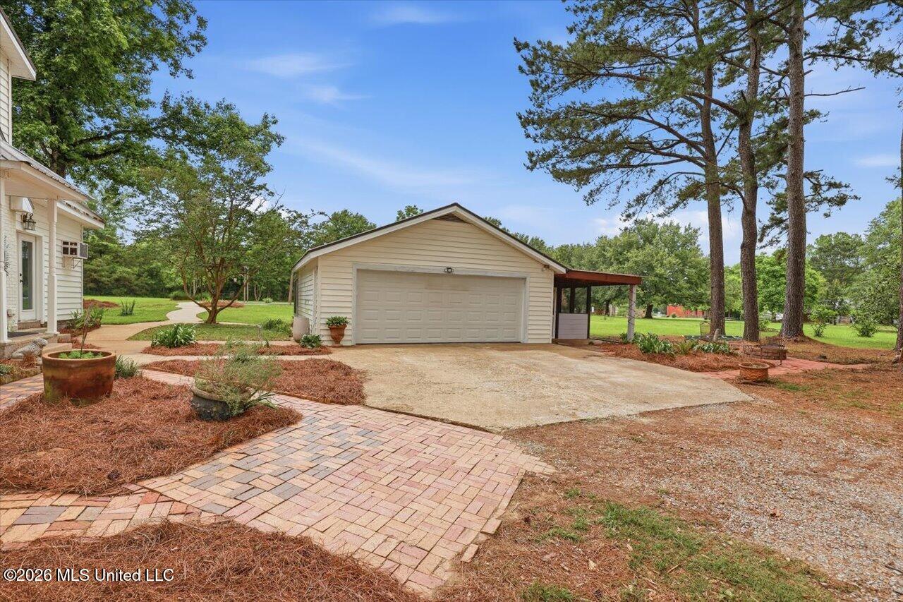 327 Clarkdell Road Canton, MS 39046 - Photo 50 of 91 48-327 Clarkdell Rd _ Hometoursms.com