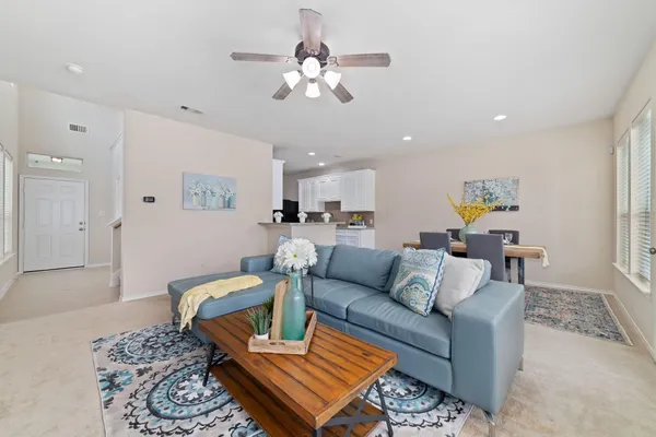 $2,200 | 14923 Tuttle Point Drive, Houston, TX 77082