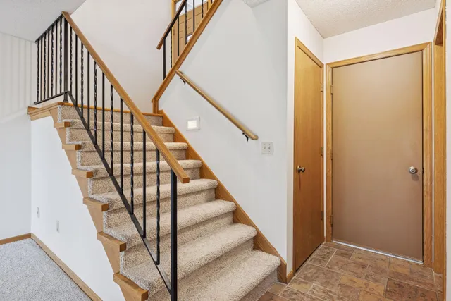 $274,000 | 12775 82nd Place North, Maple Grove, MN 55369