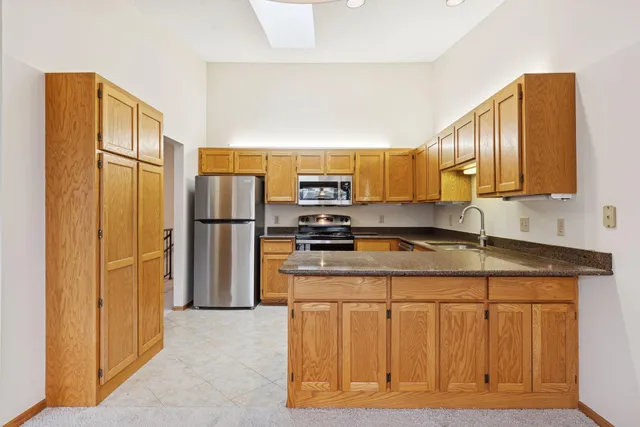 $274,000 | 12775 82nd Place North, Maple Grove, MN 55369