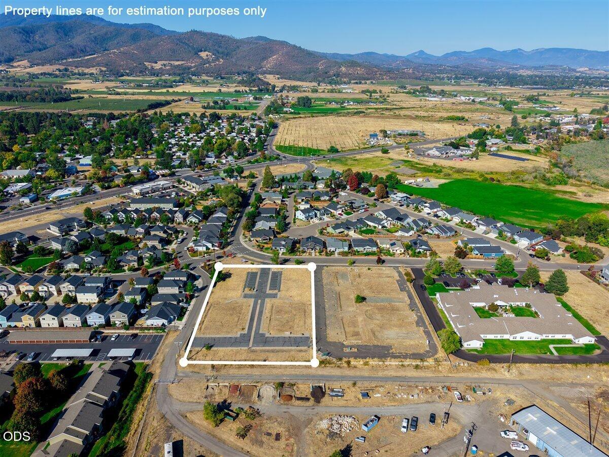 220 Suncrest Road Talent, OR 97540 - Photo 7 of 17 Gallery Image 7