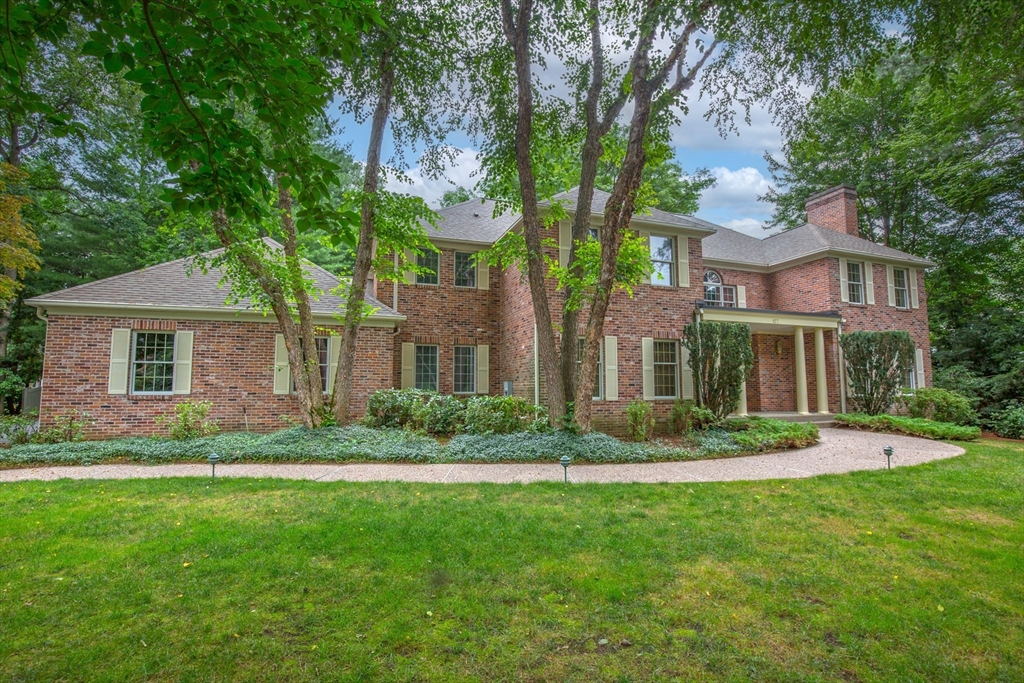 127 Ashford Road Longmeadow, MA 01106 - Photo 2 of 42 Gallery Image 2
