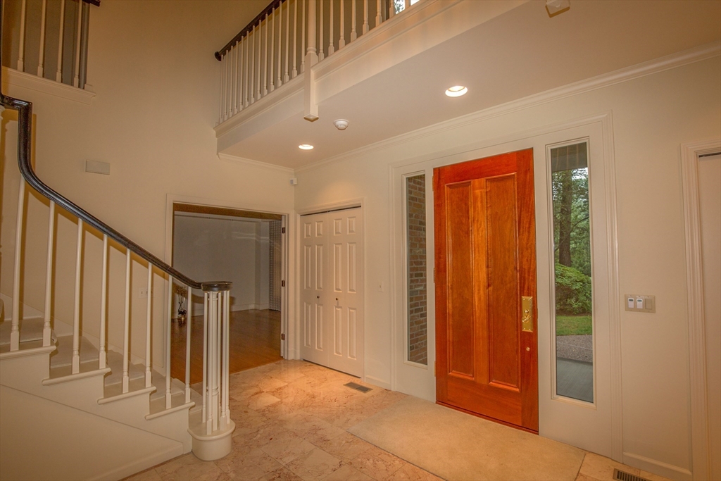127 Ashford Road Longmeadow, MA 01106 - Photo 4 of 42 Gallery Image 4