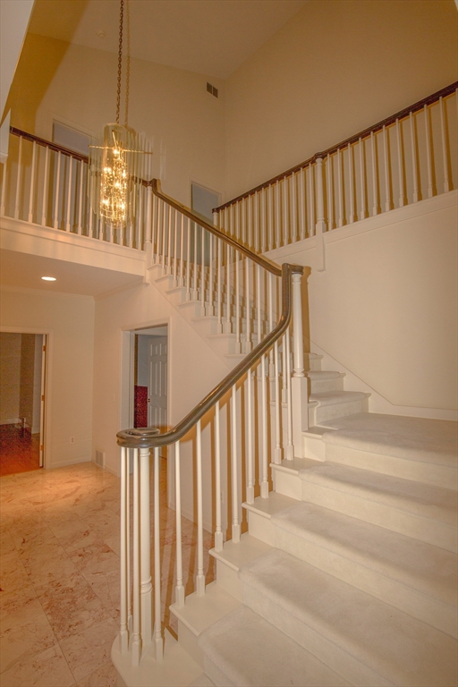 127 Ashford Road Longmeadow, MA 01106 - Photo 5 of 42 Gallery Image 5
