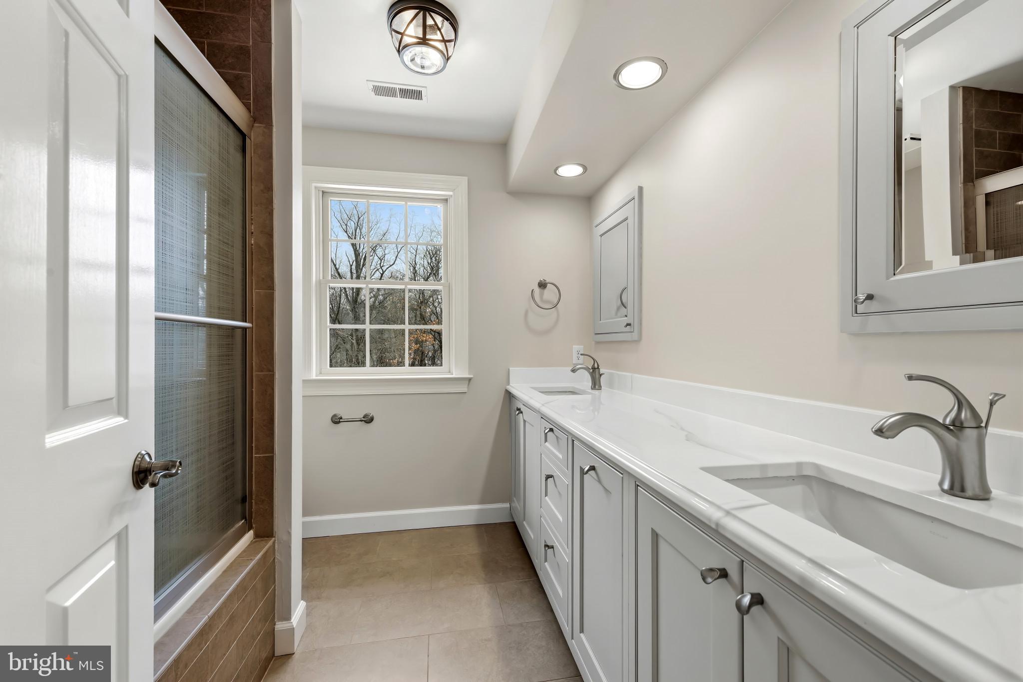 14002 Fox Run Court Phoenix, MD 21131 - Photo 35 of 64 Bath #2