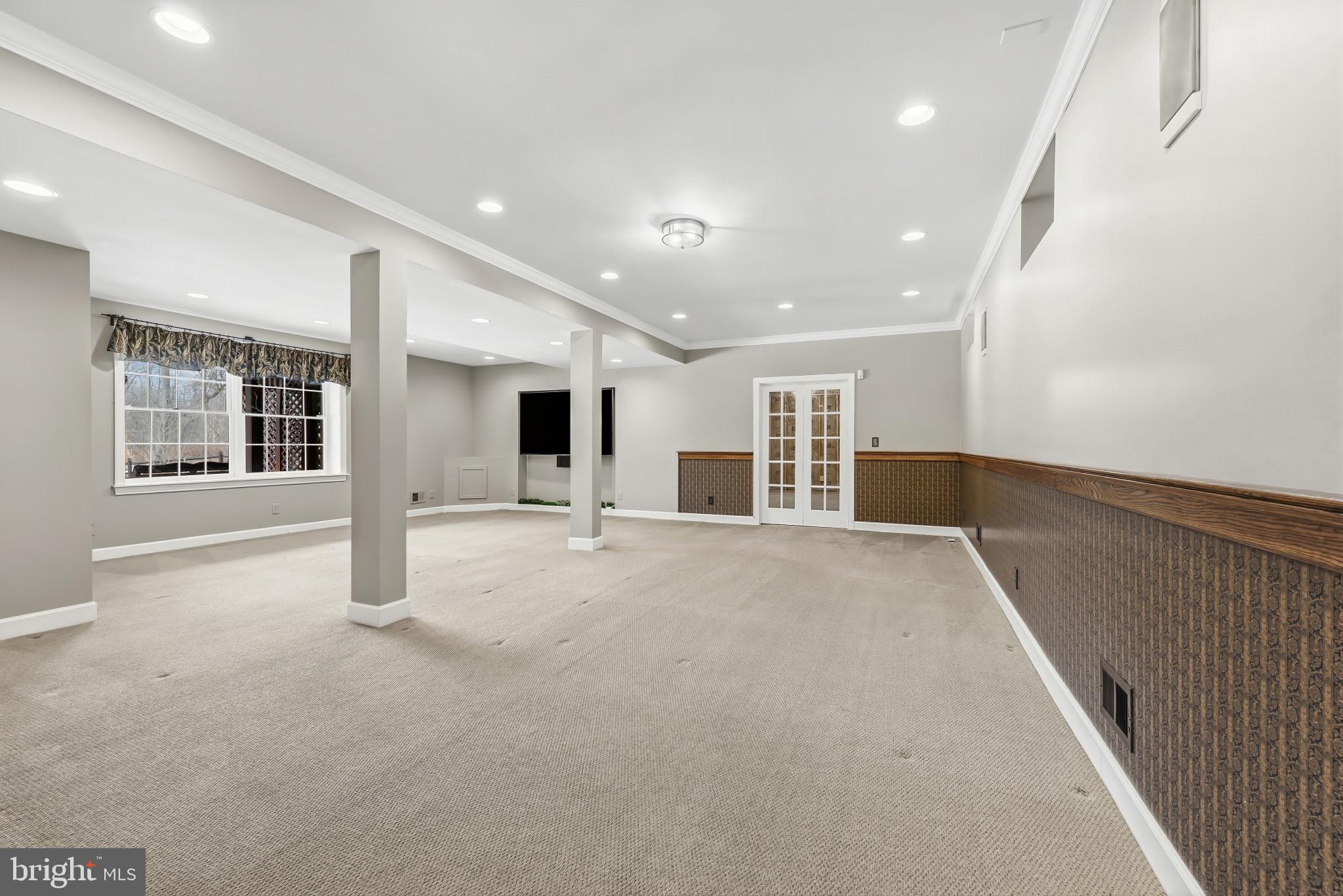 14002 Fox Run Court Phoenix, MD 21131 - Photo 44 of 64 a view of a big room with closet and windows