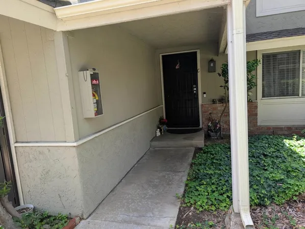 $425,000 | 971 Amistad Place, Unit C, El Cajon, CA 92019